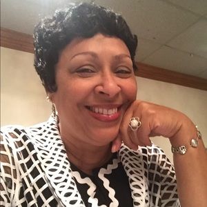 Meet your Posher, Arlessa